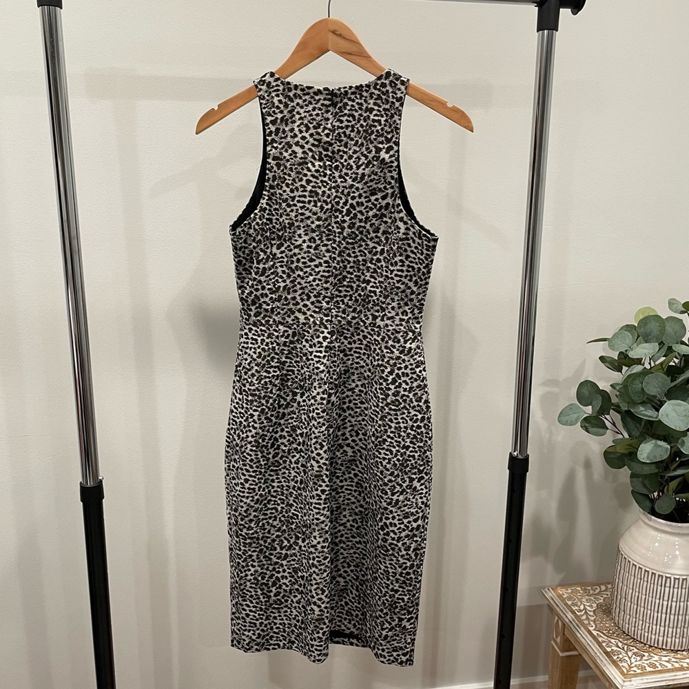 Banana Republic Sleeveless Sheath Dress in Black/Tan Animal Print Size 6 - Picture 2 of 5